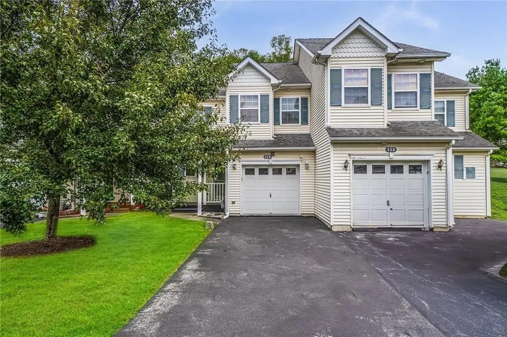 154 Pinebrook Drive Hyde Park NY 12538