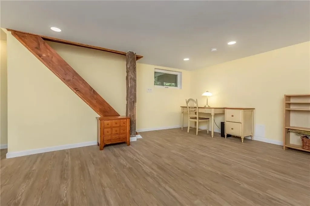 90 Sidney Street Kerhonkson NY 12446