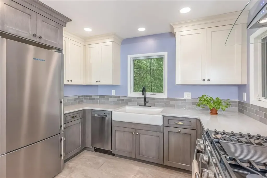 90 Sidney Street Kerhonkson NY 12446