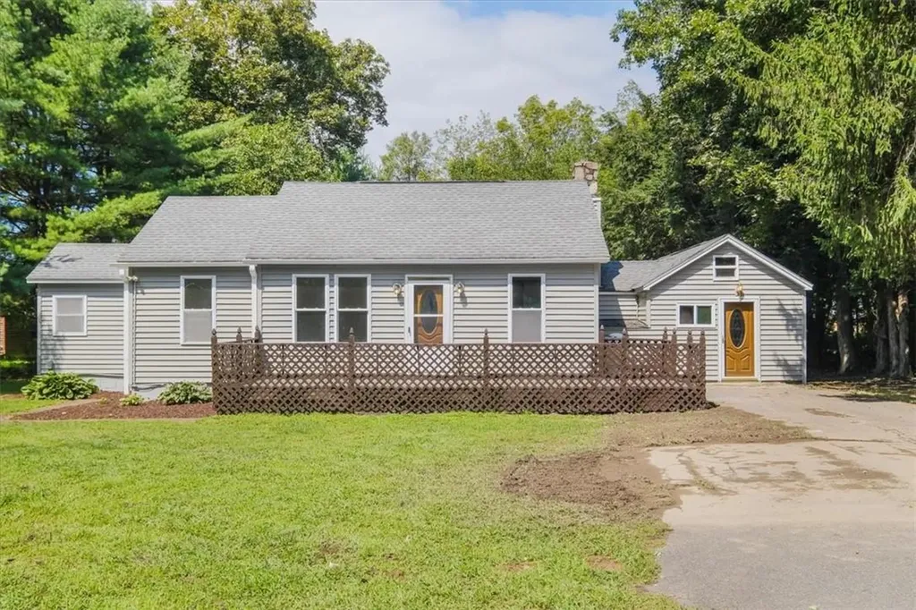 1667 Route 9g Hyde Park NY 12538