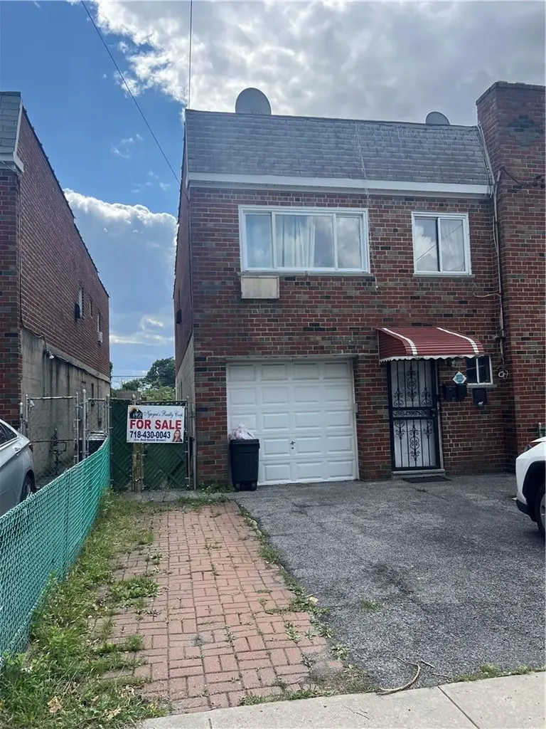 3541 Ropes Avenue Bronx NY 10475