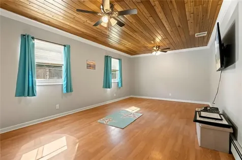 211 King Road Rocky Point NY 11778