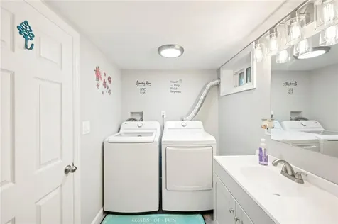 211 King Road Rocky Point NY 11778