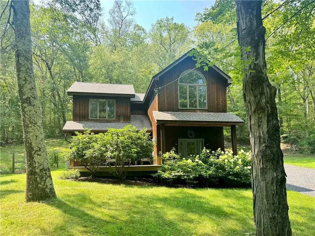 10 Dickman Farm Road Red Hook NY 12571
