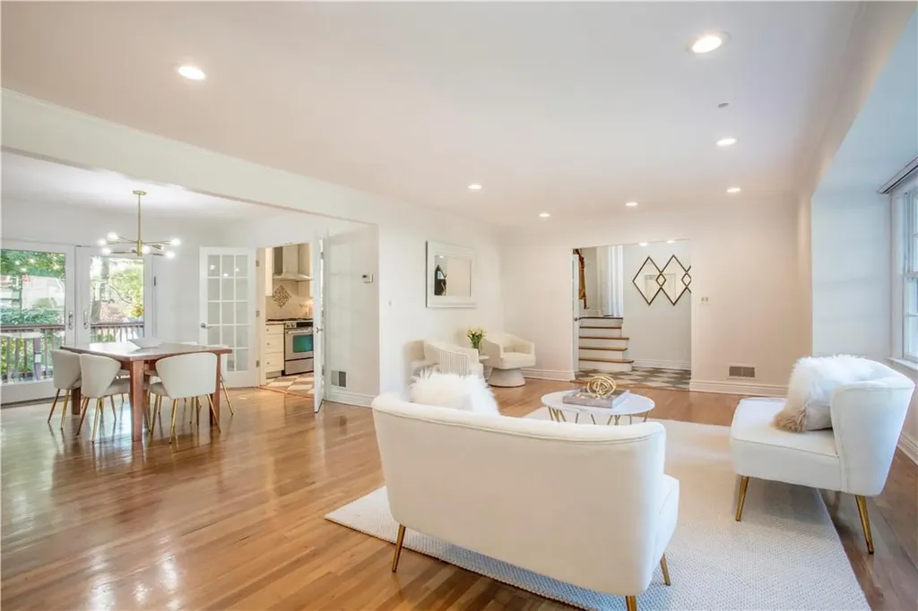 59 Amherst Drive New Rochelle NY 10804