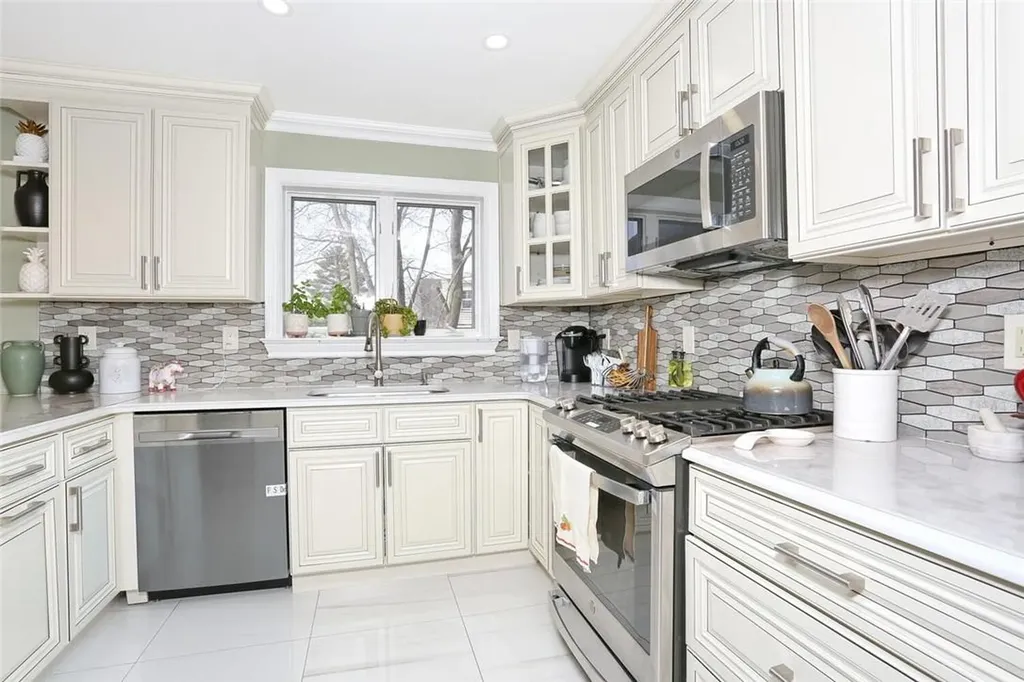 12 Lincoln Street Spring Valley NY 10977