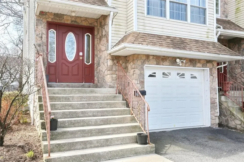 12 Lincoln Street Spring Valley NY 10977