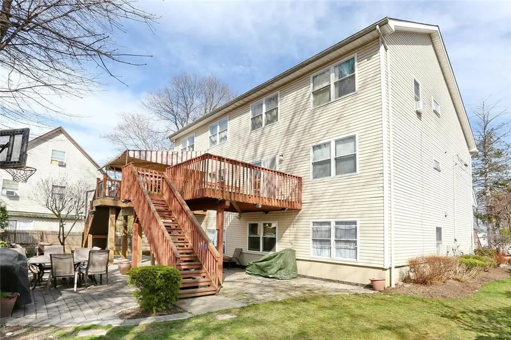 12 Lincoln Street Spring Valley NY 10977