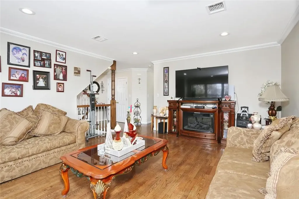 12 Lincoln Street Spring Valley NY 10977