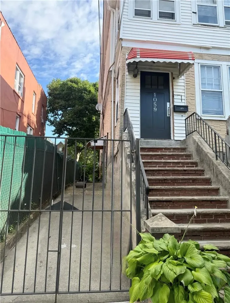1059 E 225th Street Bronx NY 10466