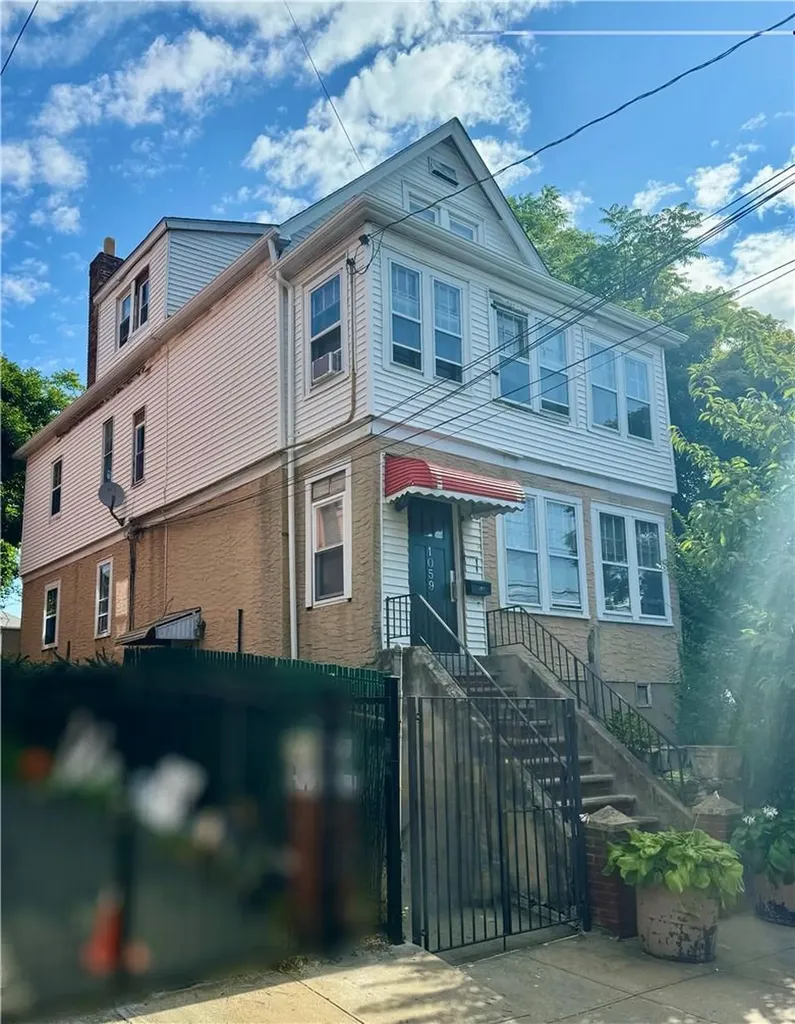 1059 E 225th Street Bronx NY 10466