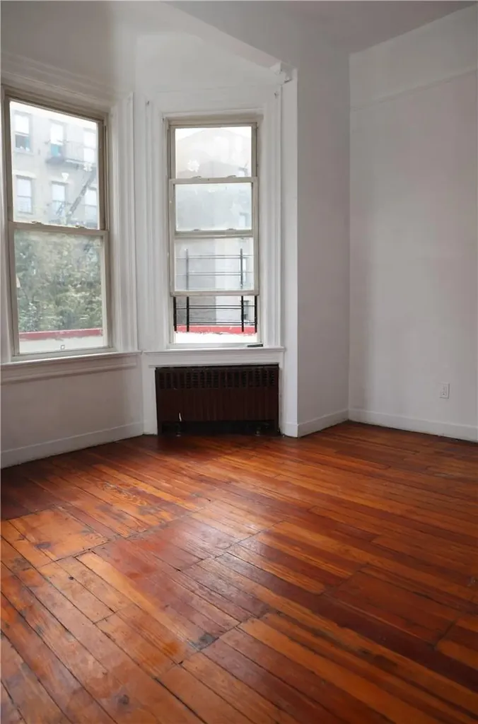 671 E 224th Street Bronx NY 10466