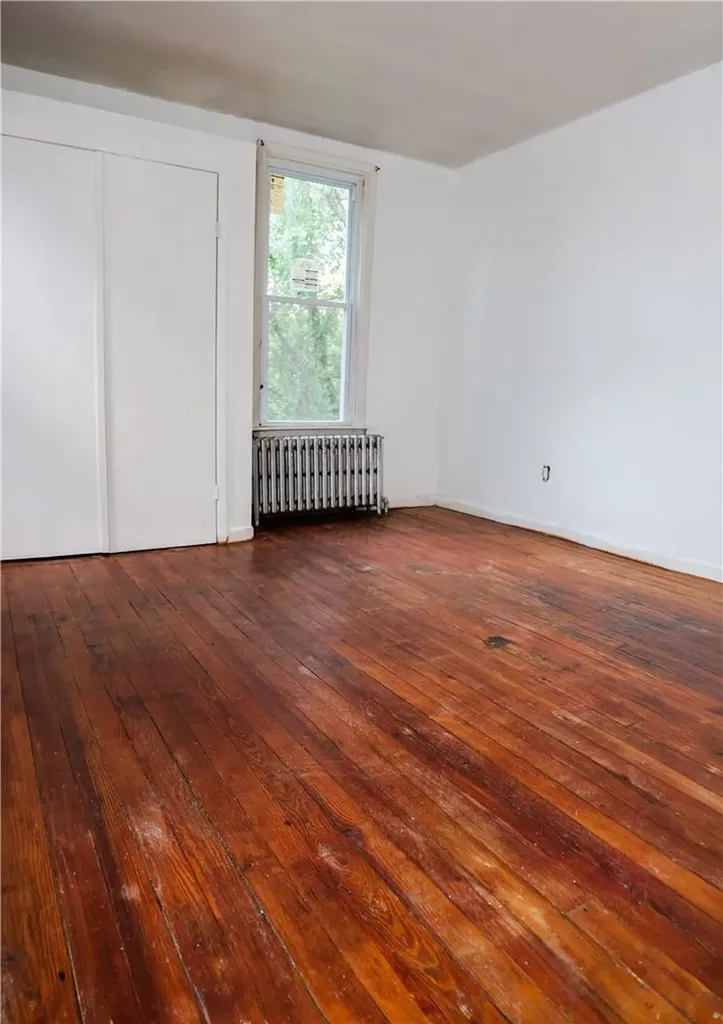 671 E 224th Street Bronx NY 10466