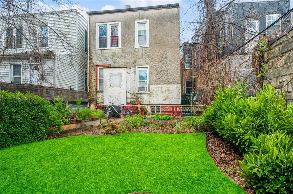 671 E 224th Street Bronx NY 10466