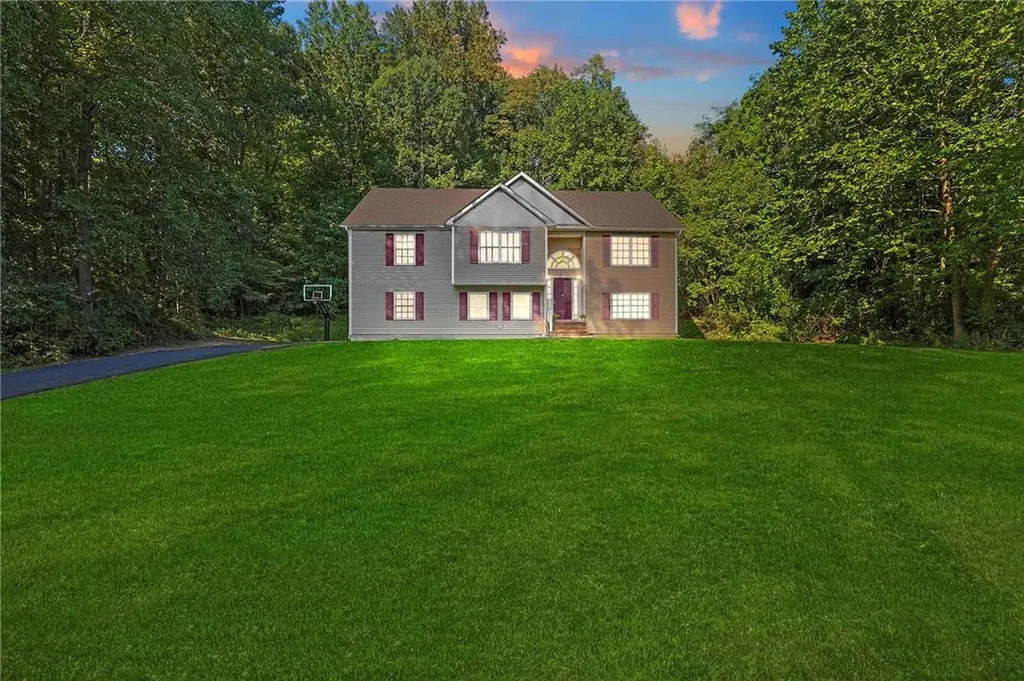 27 Van Orden Road Milton NY 12547