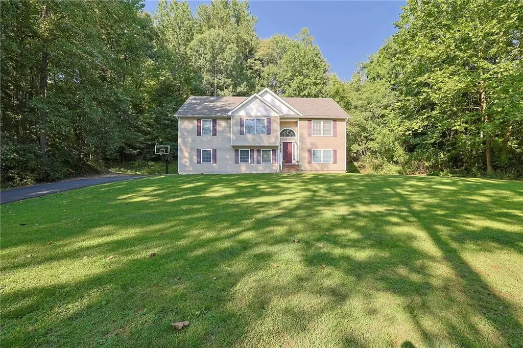 27 Van Orden Road Milton NY 12547