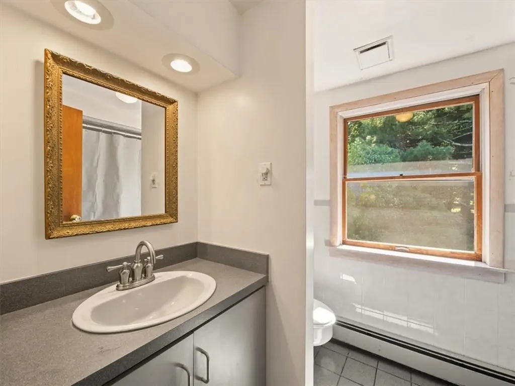 15 East Lane Spring Valley NY 10977