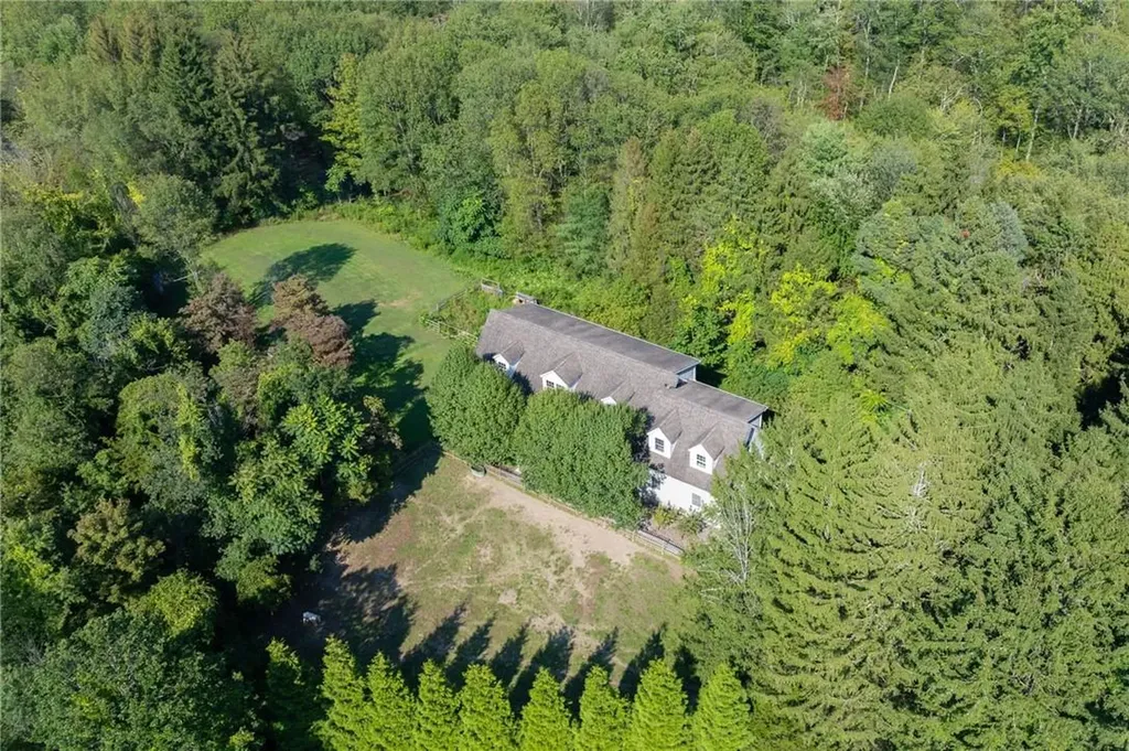 28 Upper Meadow Drive Staatsburg NY 12580