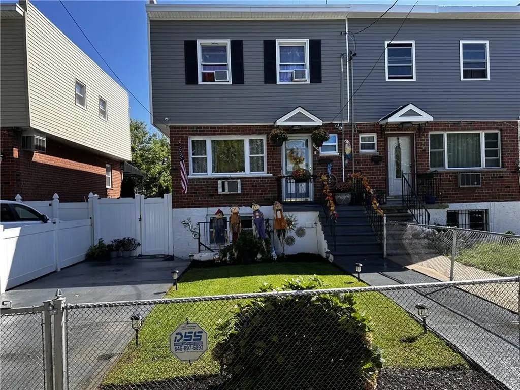 544 Leland Avenue Bronx NY 10473