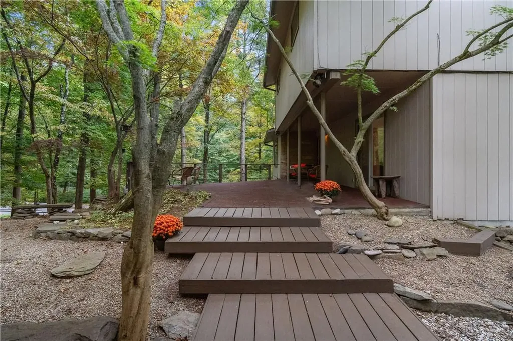 65 Fuller Lane Hyde Park NY 12538