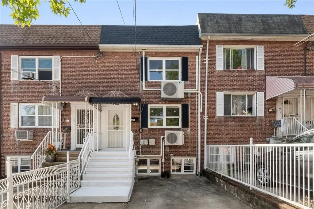 1788 Pitman Avenue Bronx NY 10466