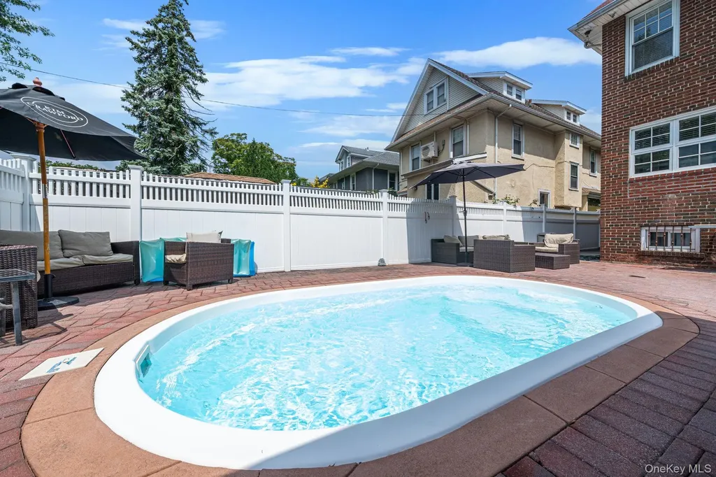 58 85th Street Brooklyn NY 11209