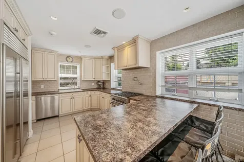 58 85th Street Brooklyn NY 11209