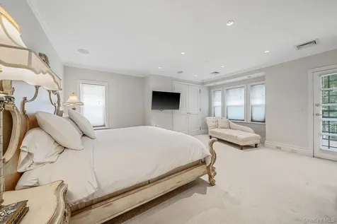 58 85th Street Brooklyn NY 11209