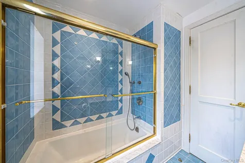58 85th Street Brooklyn NY 11209