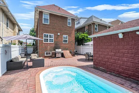 58 85th Street Brooklyn NY 11209