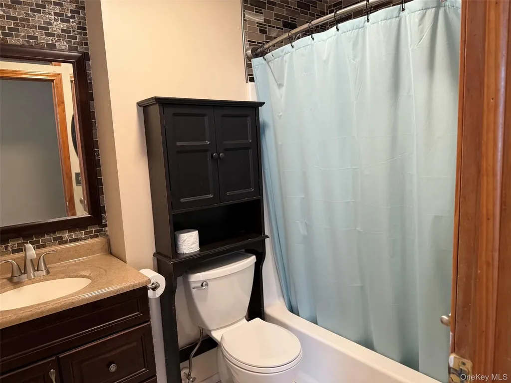 9 Ashland Avenue Middletown NY 10940