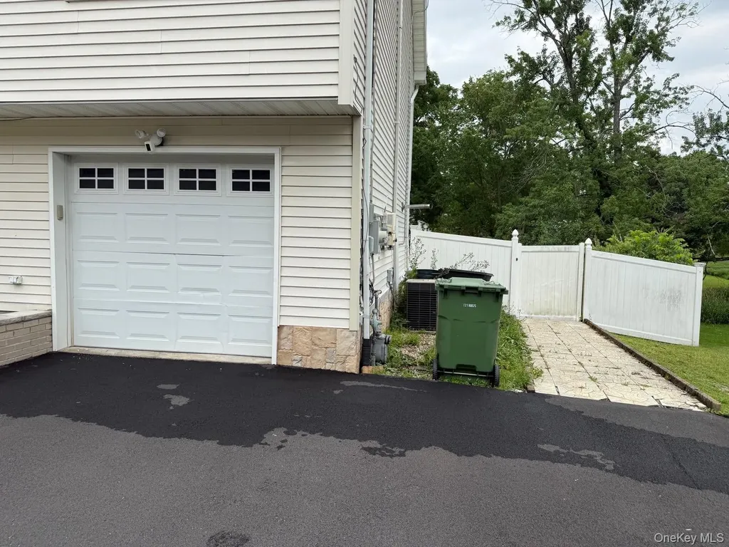 9 Ashland Avenue Middletown NY 10940