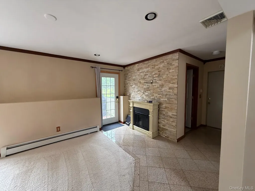 9 Ashland Avenue Middletown NY 10940