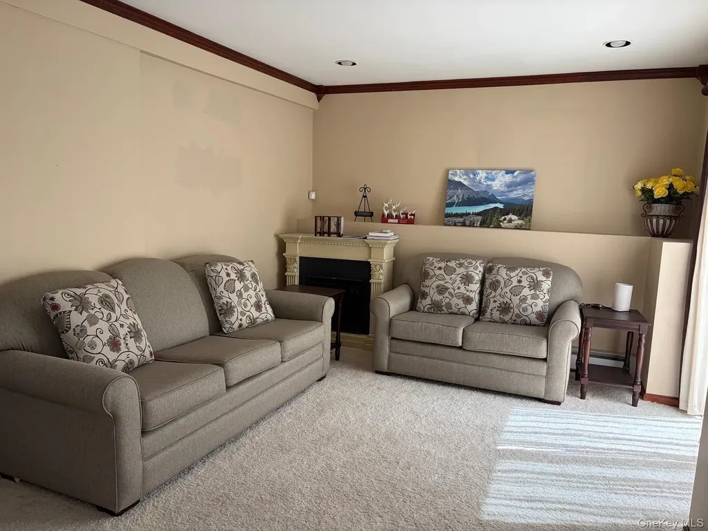 9 Ashland Avenue Middletown NY 10940