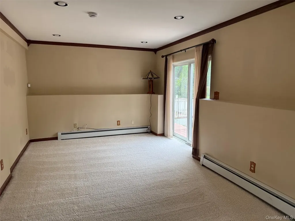 9 Ashland Avenue Middletown NY 10940