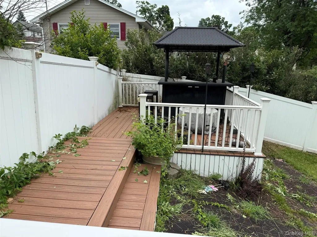 9 Ashland Avenue Middletown NY 10940