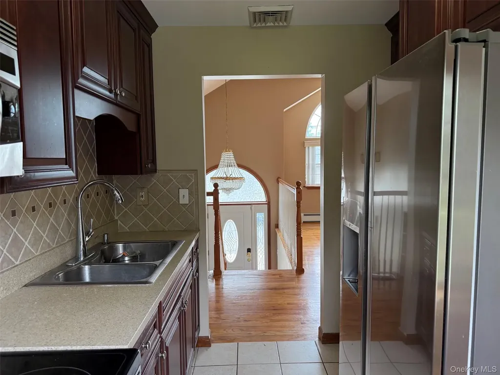 9 Ashland Avenue Middletown NY 10940