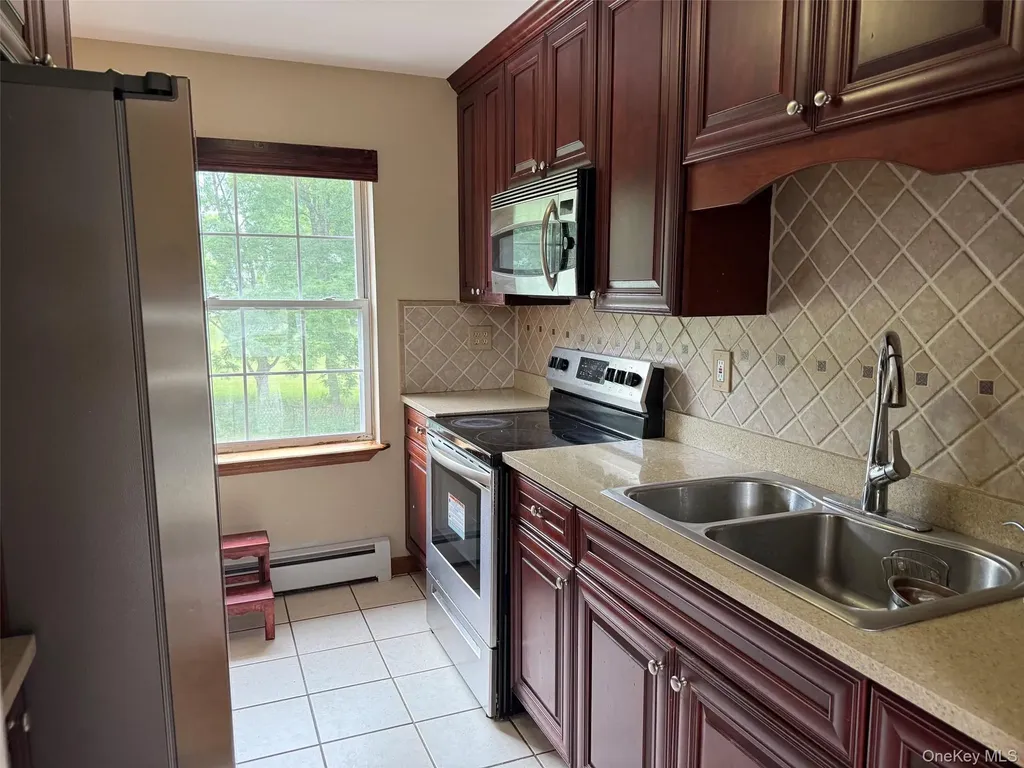 9 Ashland Avenue Middletown NY 10940