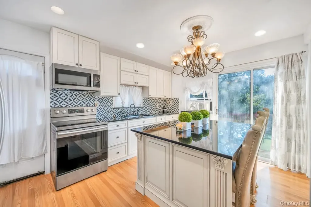 122 Dawn Road Rocky Point NY 11778