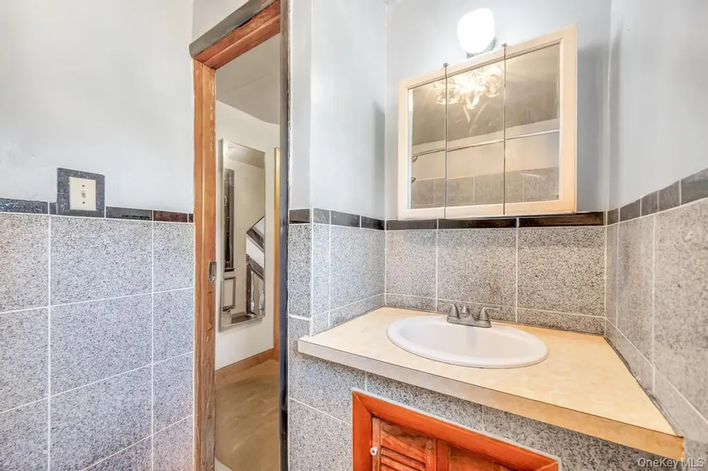 122 Dawn Road Rocky Point NY 11778