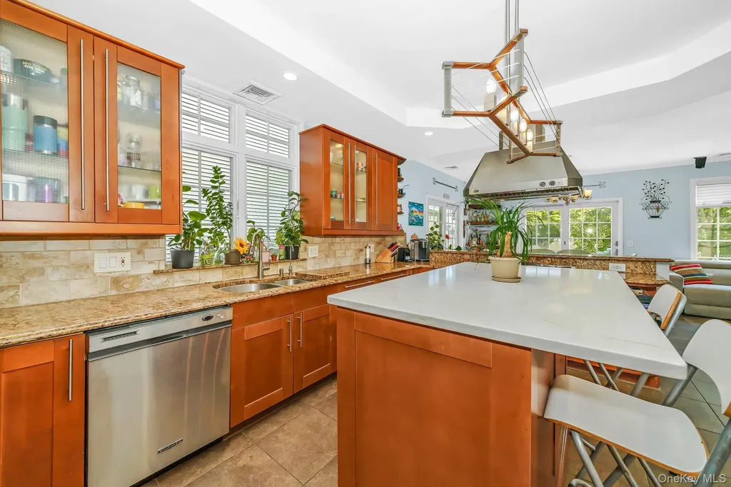 30 East Boulevard East Rockaway NY 11518