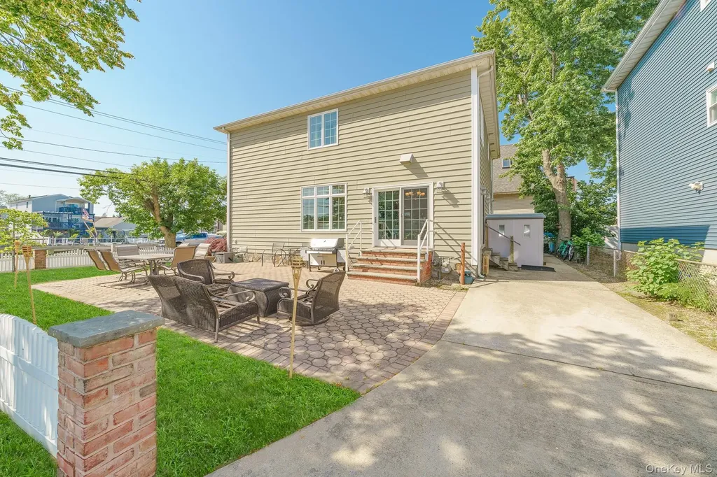 30 East Boulevard East Rockaway NY 11518
