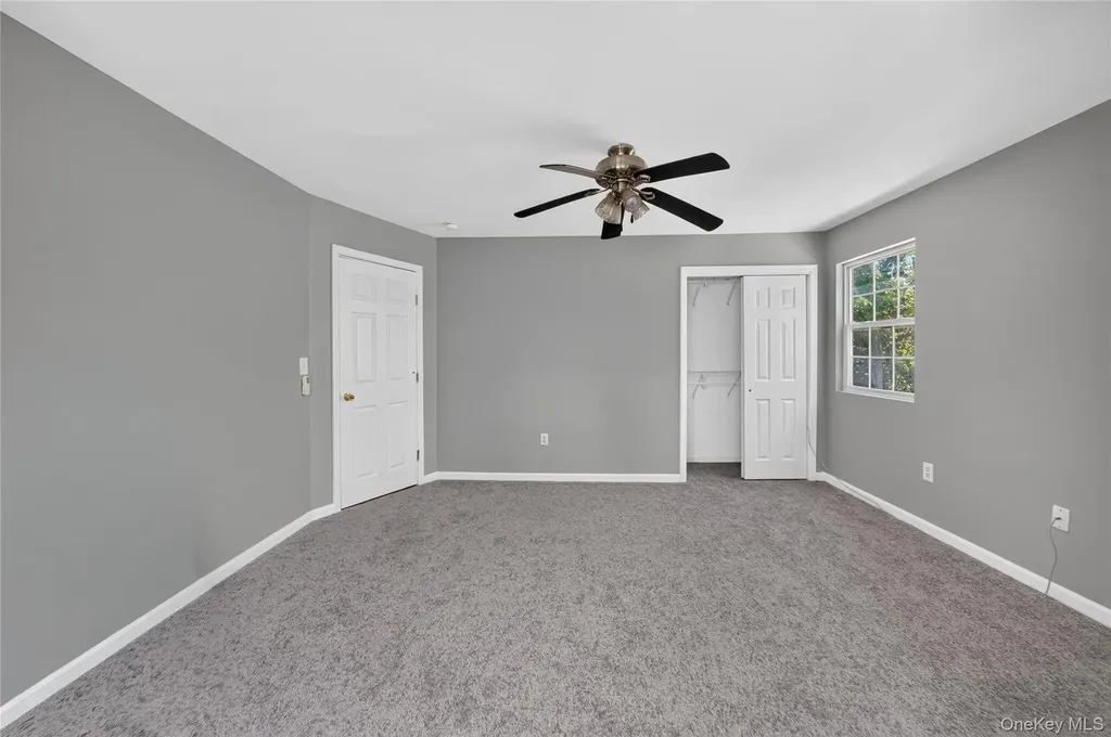 29 Beech Avenue Farmingville NY 11738