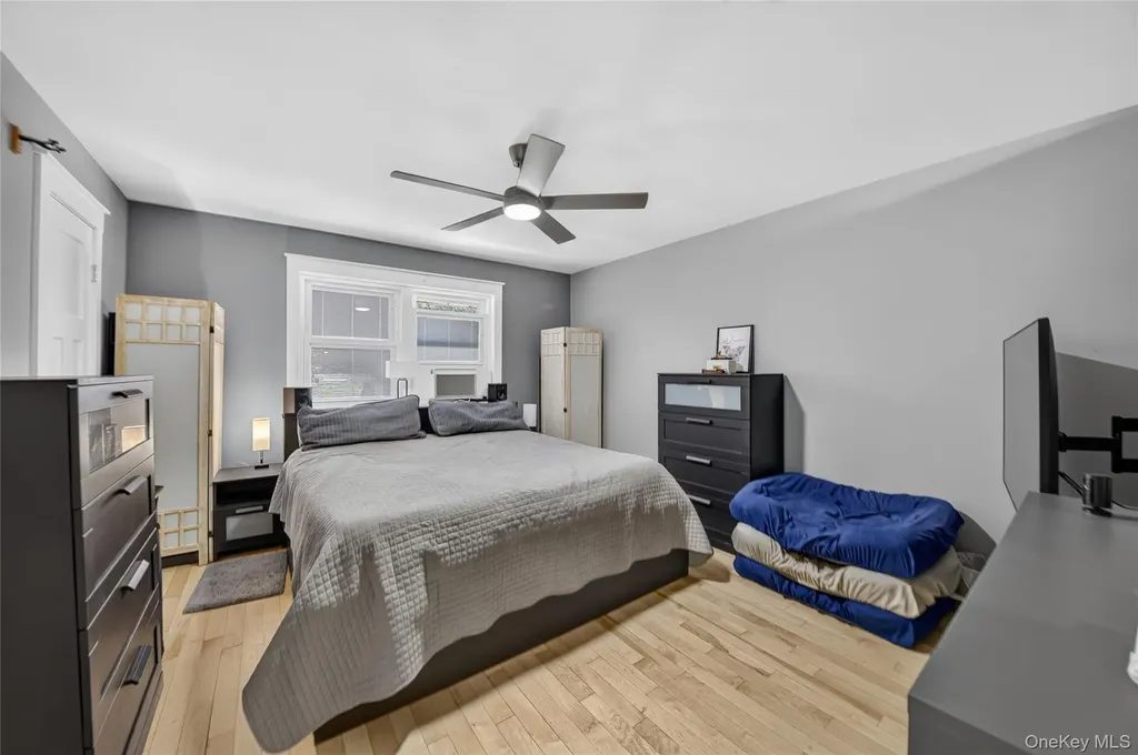 29 Beech Avenue Farmingville NY 11738
