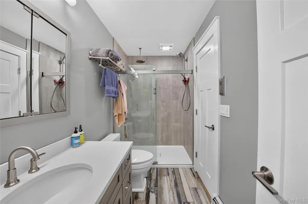 29 Beech Avenue Farmingville NY 11738