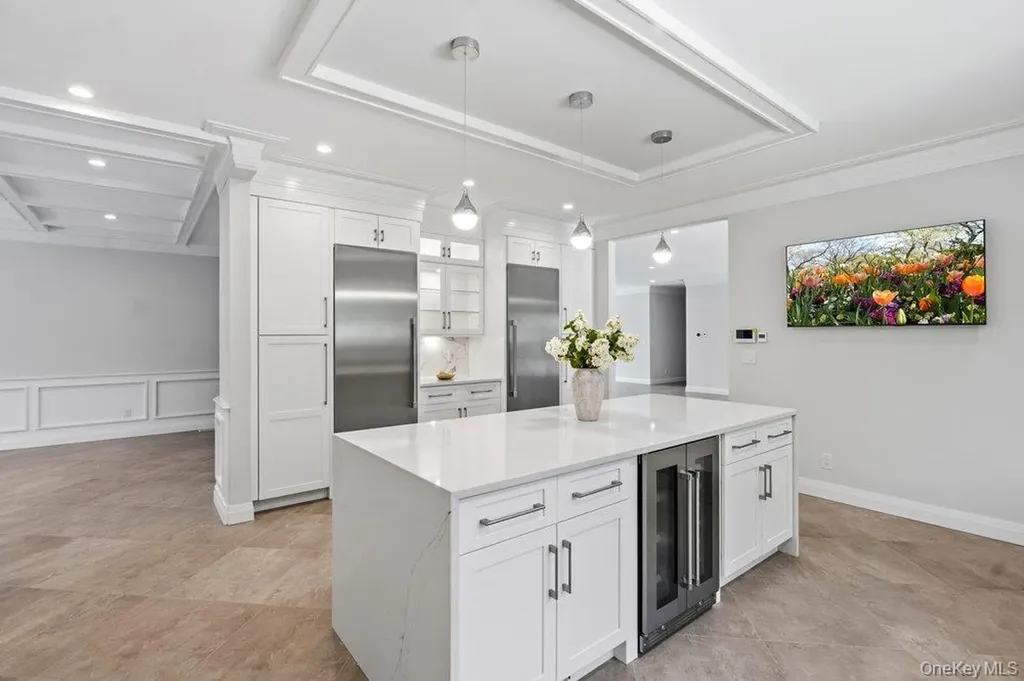 21 Arista Drive Dix Hills NY 11746