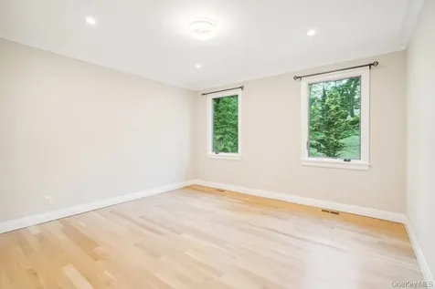 21 Arista Drive Dix Hills NY 11746