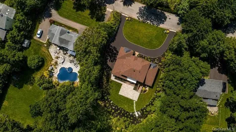 21 Arista Drive Dix Hills NY 11746