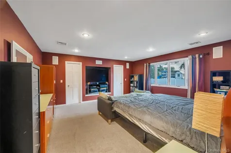 40 Columbia Street Bethpage NY 11714