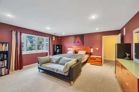 40 Columbia Street Bethpage NY 11714